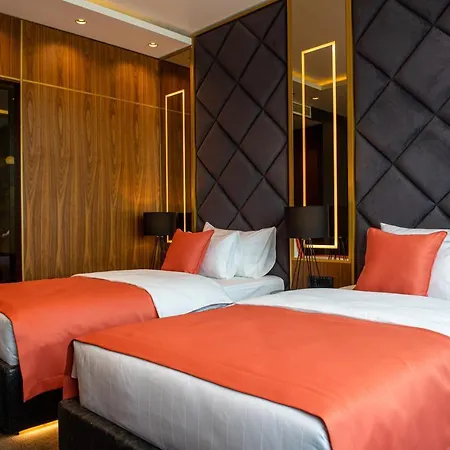 Pupin 5* ノヴィ・サド